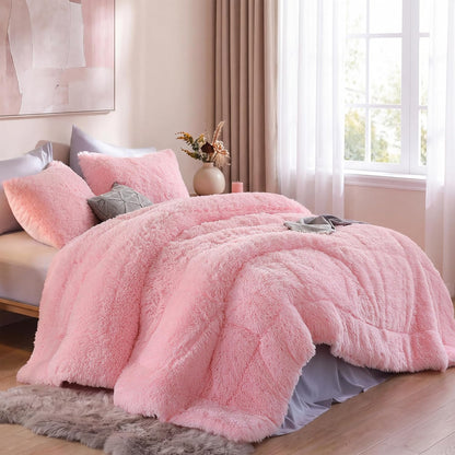Fluffy Queen Comforter Set, Faux Fur Pink Comforter Set Queen Size, Luxury Fuzzy Bedding Set, Soft Shaggy Bed Set Pink for All Season, 3 Pieces - 1 Comforter & 2 Pillowcases